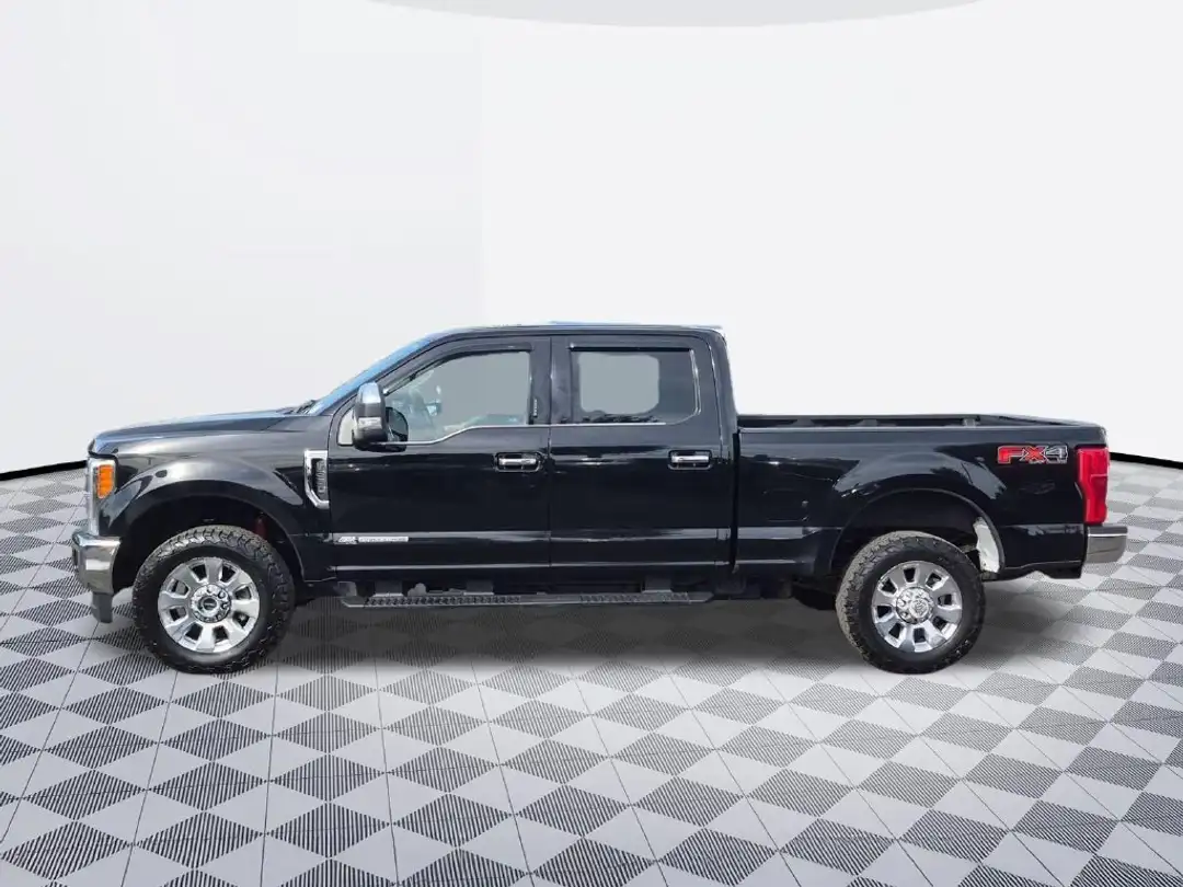 2017 Ford F-350Sd King Ranch - Image 3