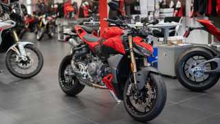 2026 Ducati Streetfighter V2