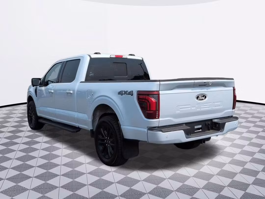 2025 Ford F-150 Lariat - Image 3