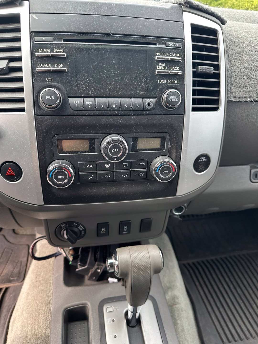 2013 Nissan Frontier SV - Image 2