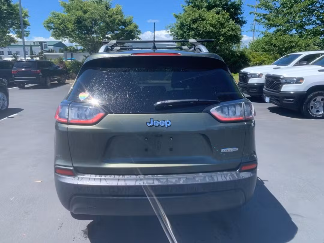 2019 Jeep Cherokee Latitude - Image 3