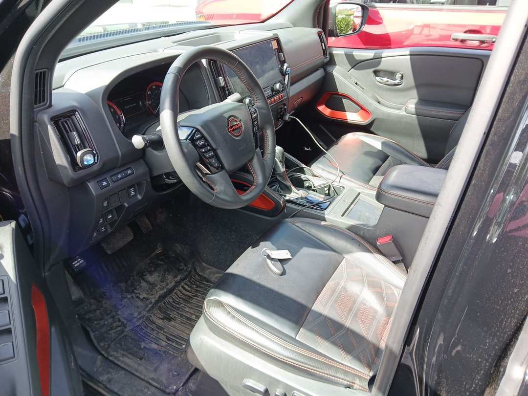 2025 Nissan Frontier PRO4X - Image 3