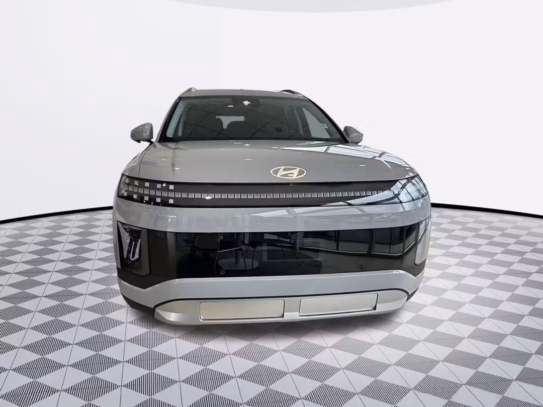 2026 Hyundai Ioniq 9 S - Image 3