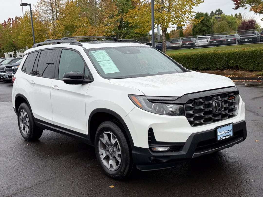 2022 Honda Passport TrailSport - Image 2