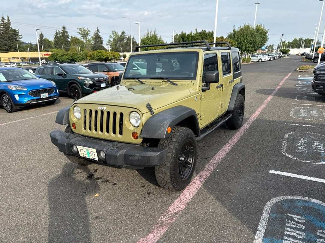 2013 Jeep Wrangler Unlimited Sport - Image 3