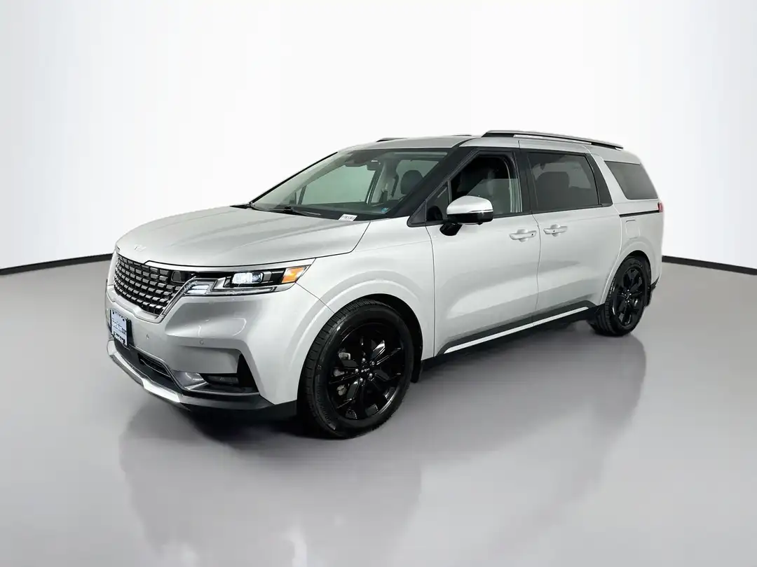 2022 Kia Carnival SX Prestige - Image 3