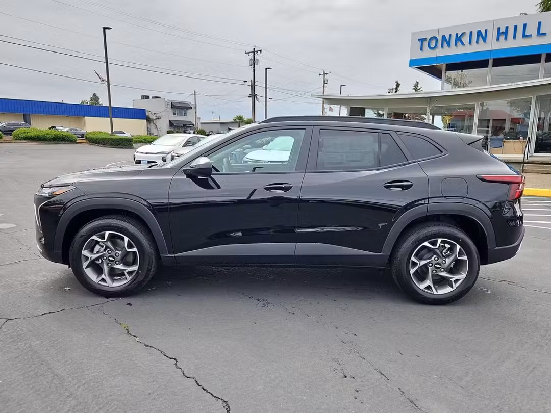 2026 Chevrolet Trax LT - Image 3