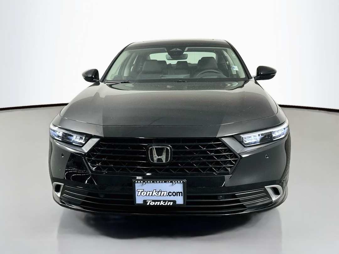2026 Honda Accord Hybrid Touring - Image 2