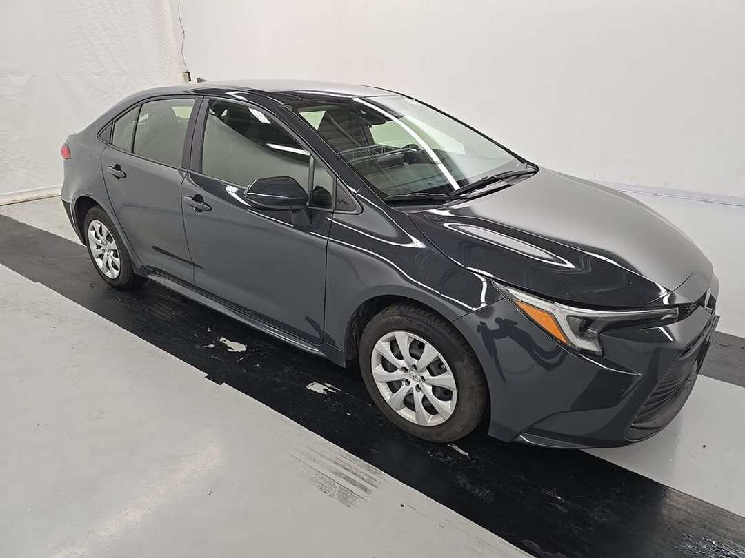 2023 Toyota Corolla Hybrid LE - Image 2