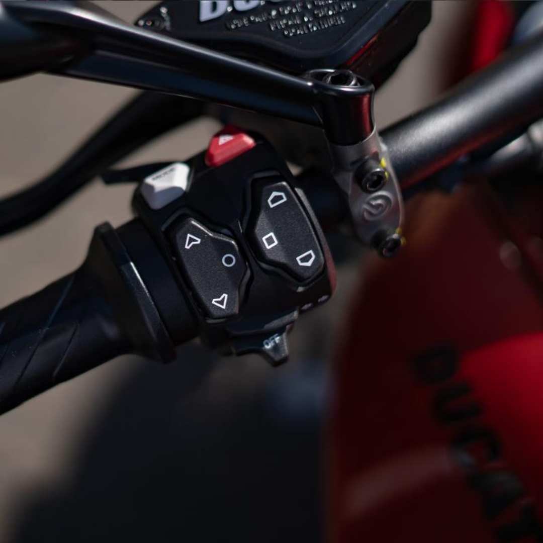 2026 Ducati X Diavel V4 - Image 3