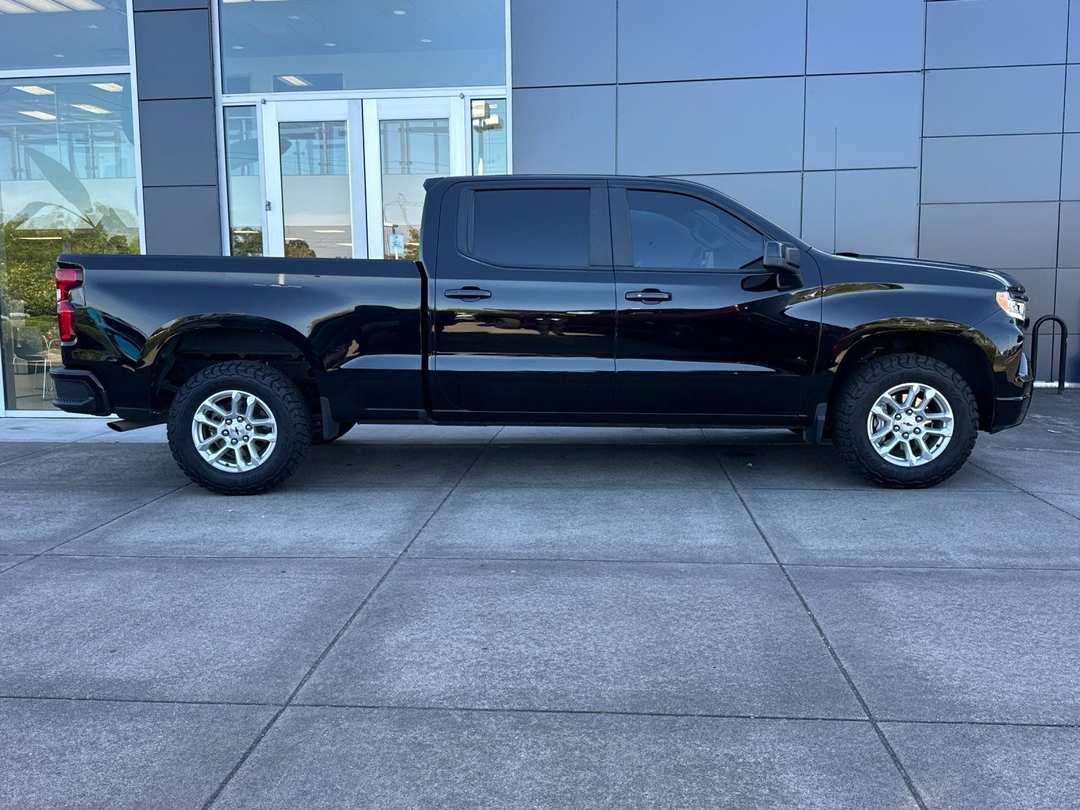 2023 Chevrolet Silverado 1500 RST - Image 2
