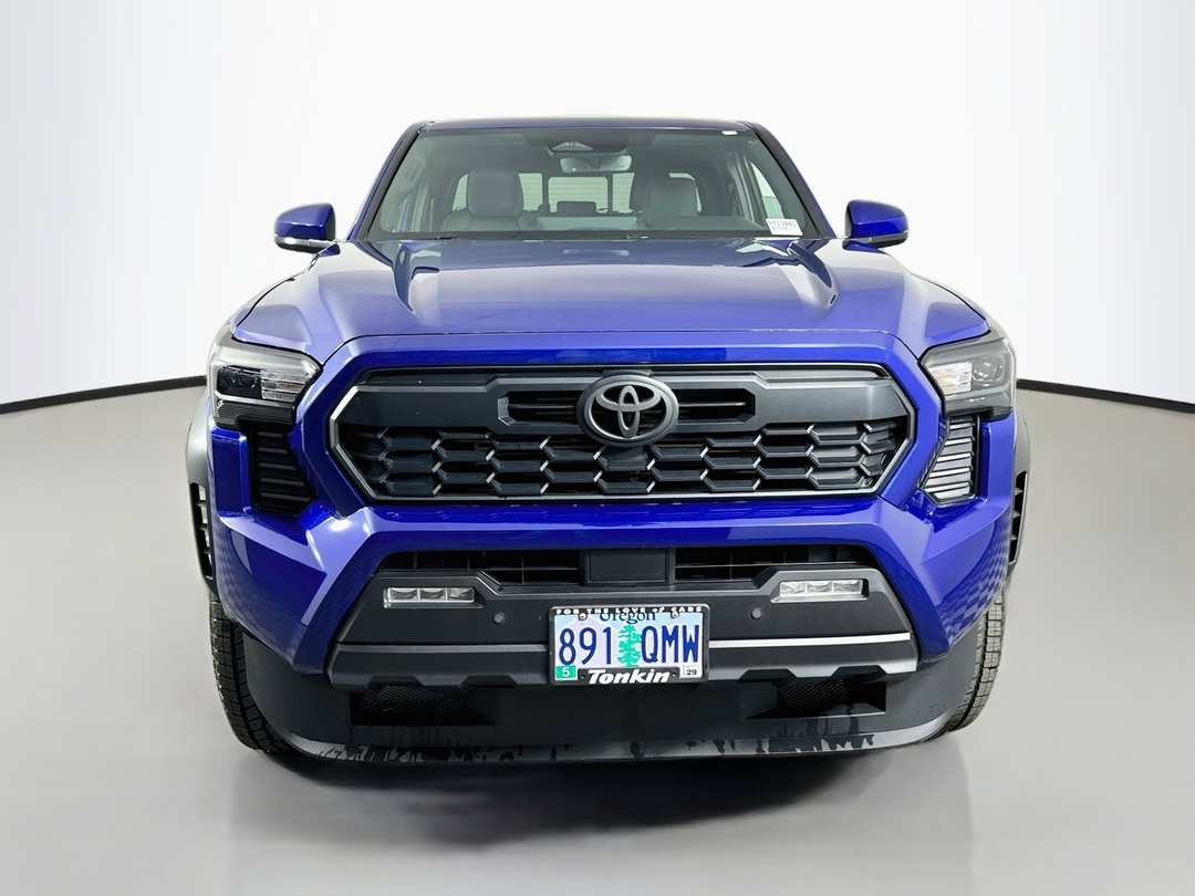 2025 Toyota Tacoma Hybrid TRD Off Road - Image 2