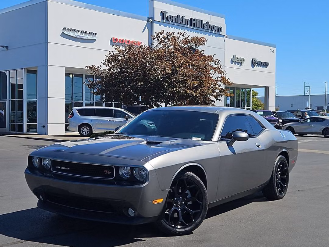 2011 Dodge Challenger R/T - Image 2