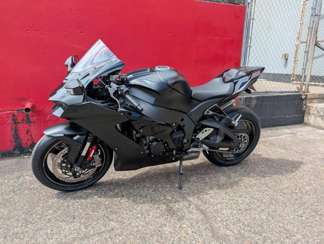 2024 KAWASAKI Ninja Zx-10R - Image 2