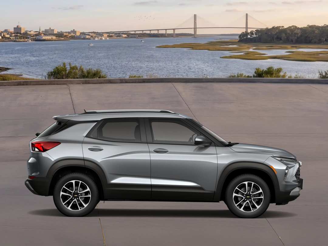 2026 Chevrolet Trailblazer LT - Image 3