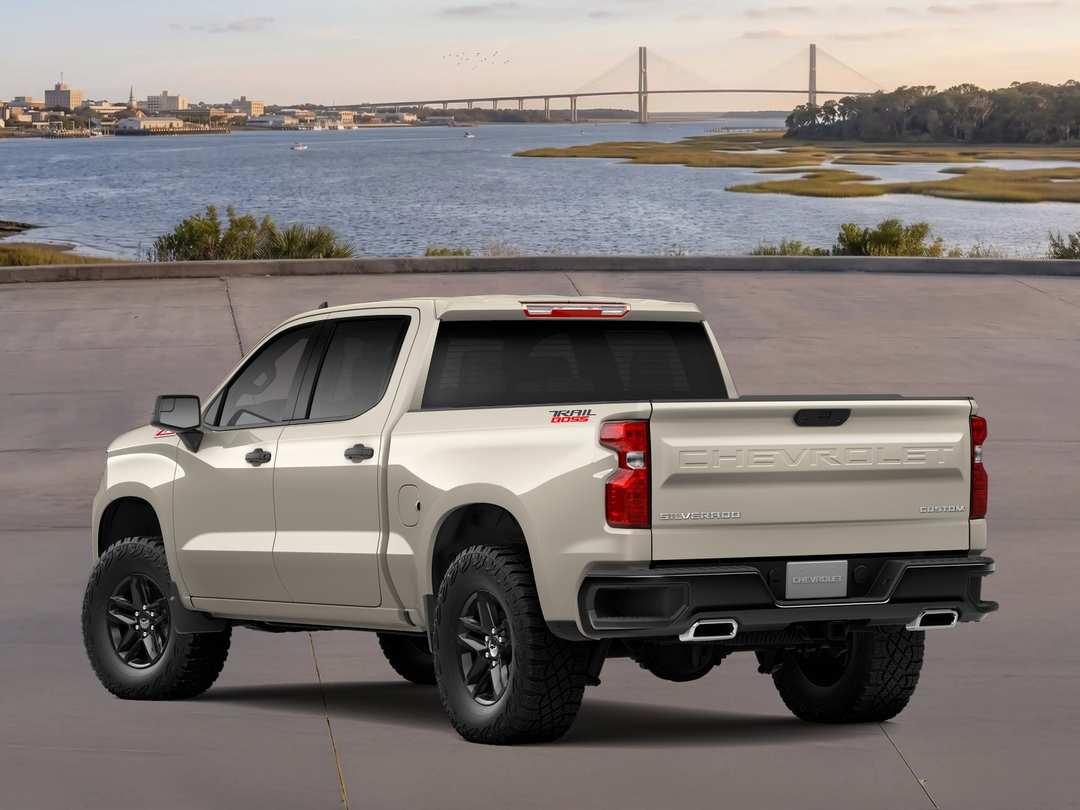 2026 Chevrolet Silverado 1500 Custom Trail Boss - Image 2