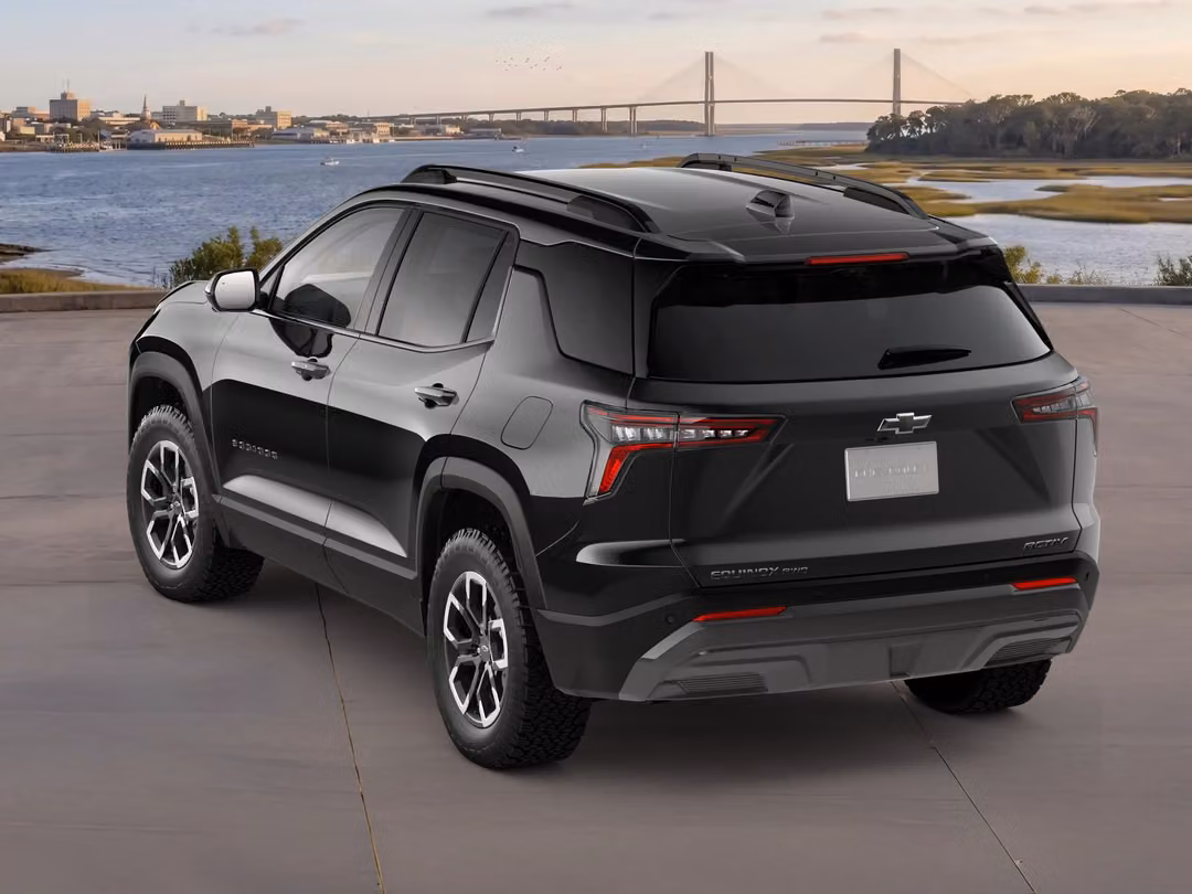 2027 Chevrolet Equinox ACTIV - Image 2