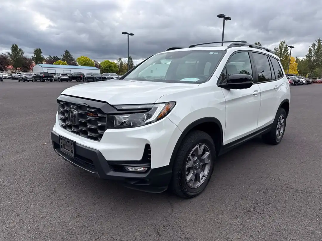 2022 Honda Passport TrailSport - Image 3