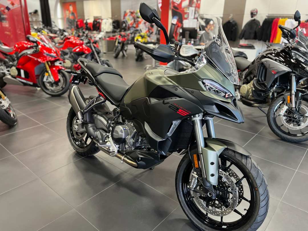 2027 Ducati Mts V2S - Image 2
