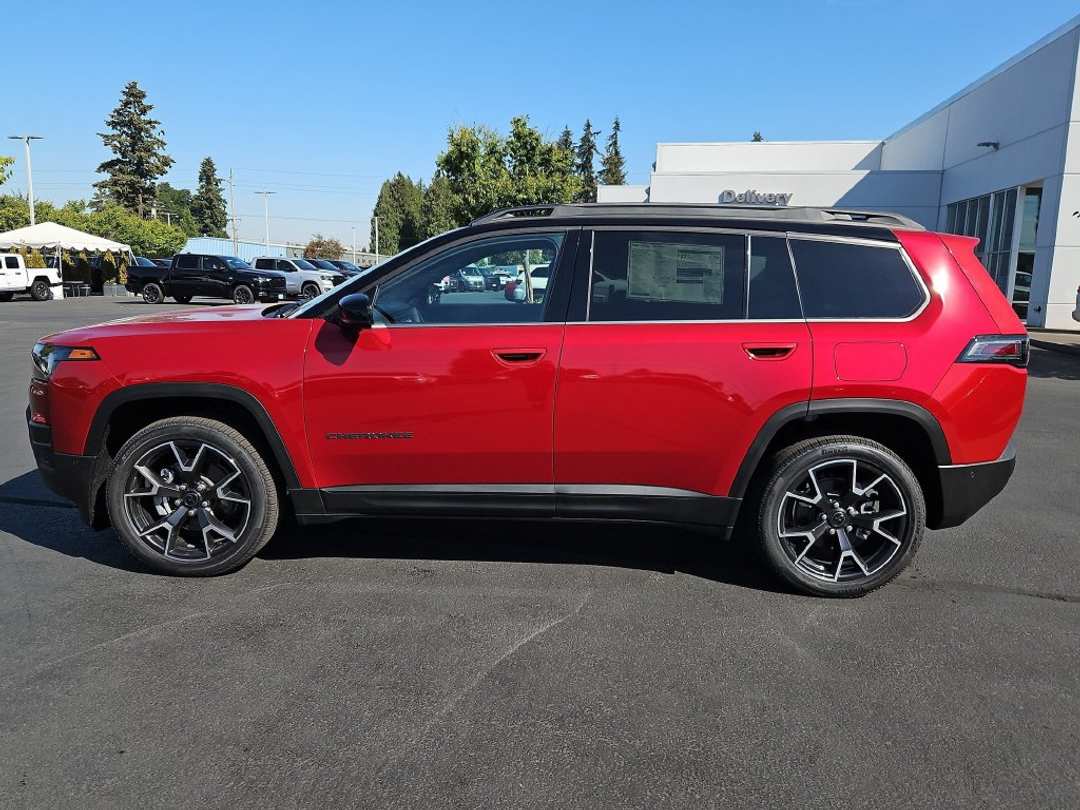 2026 Jeep Cherokee Overland - Image 3