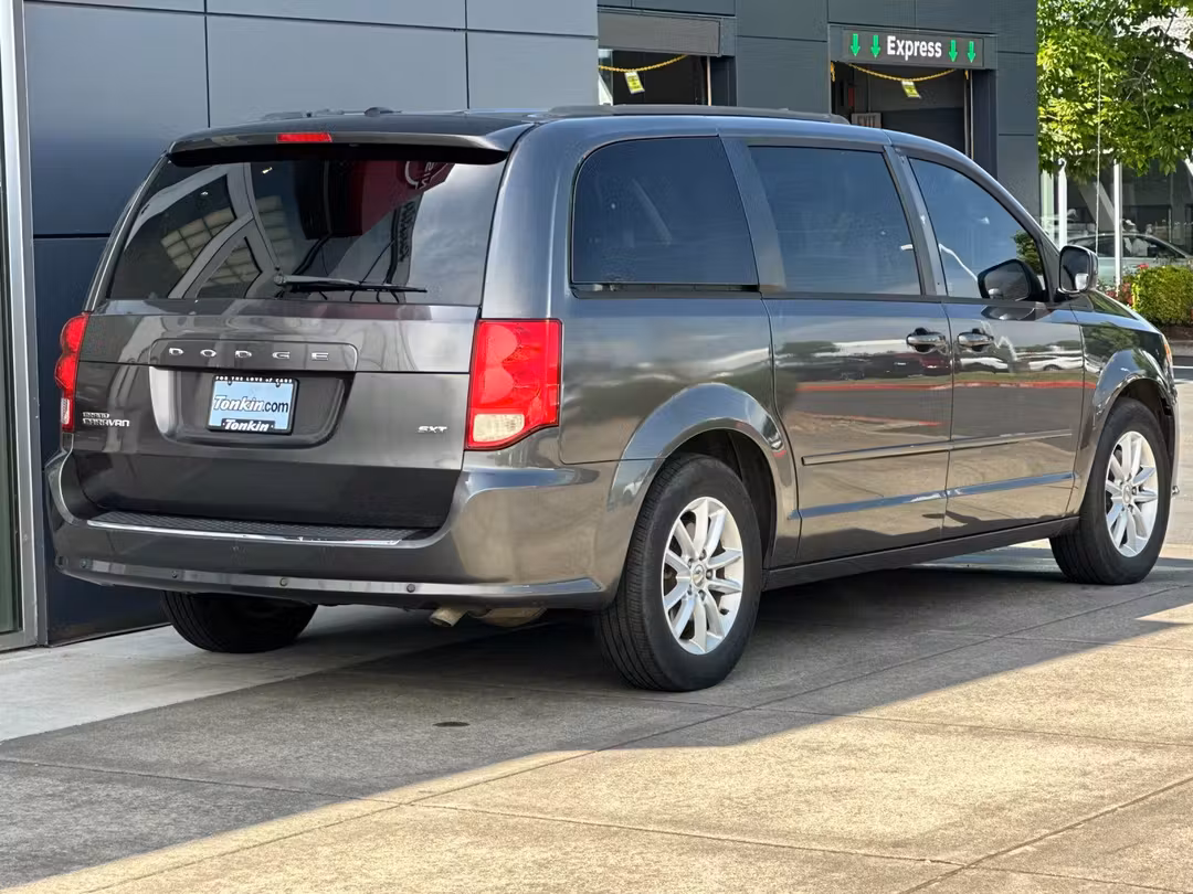2016 Dodge Grand Caravan SXT - Image 3