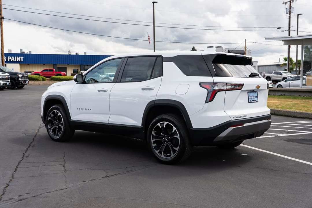 2027 Chevrolet Equinox LT - Image 2