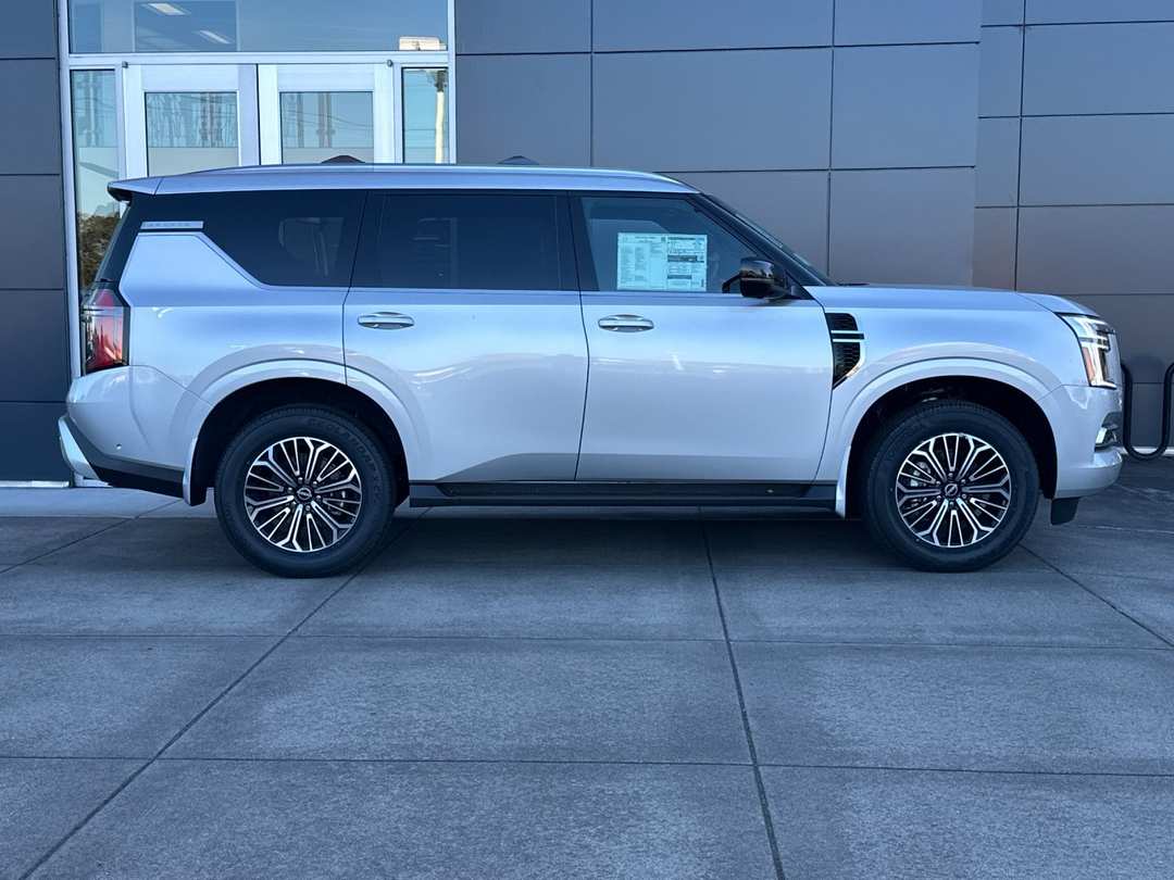 2026 Nissan Armada SL - Image 3