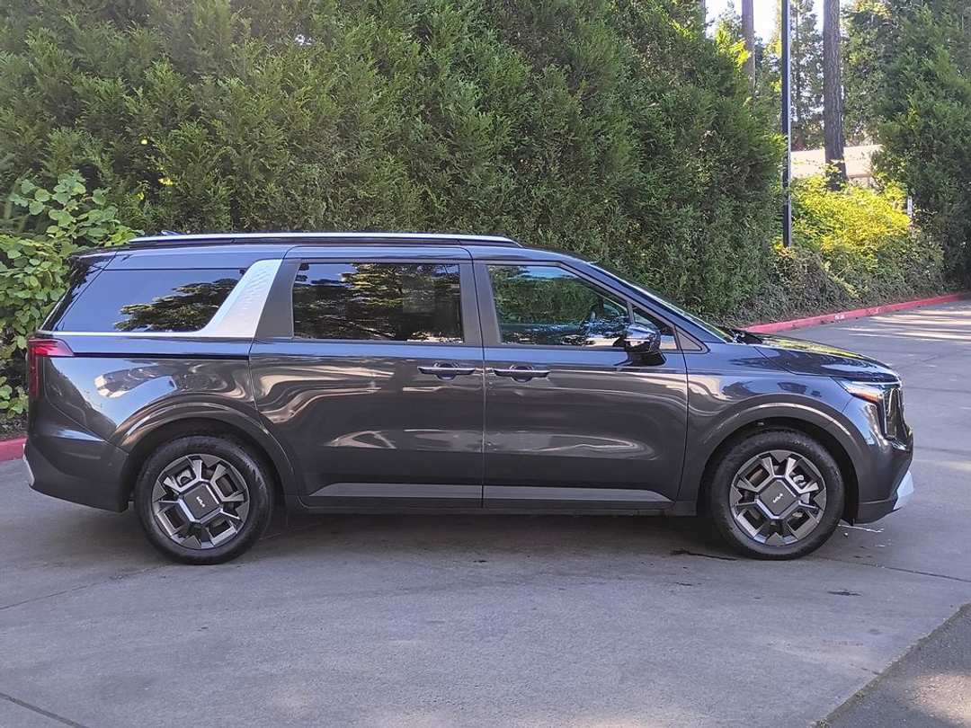 2025 Kia Carnival Hybrid EX - Image 3