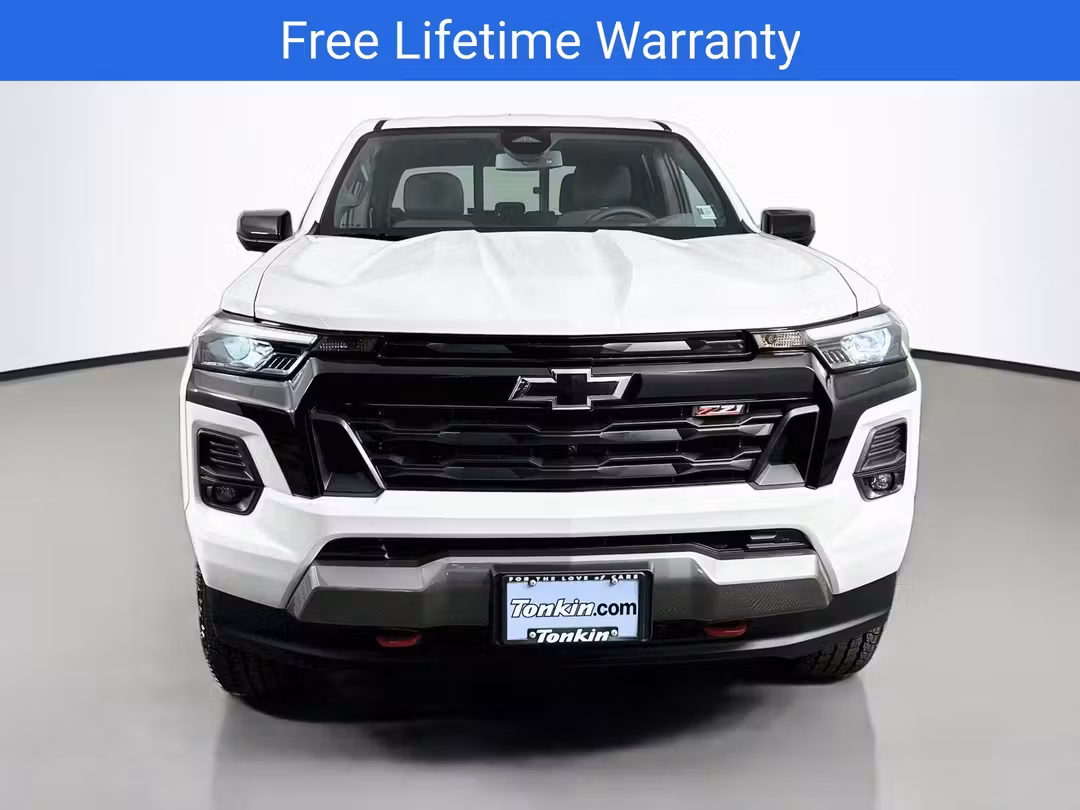 2026 Chevrolet Colorado Z71 - Image 2
