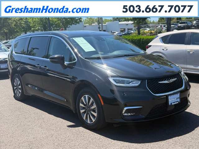 2023 Chrysler Pacifica Hybrid Touring L