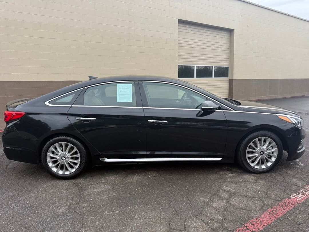 2015 Hyundai Sonata Limited - Image 3