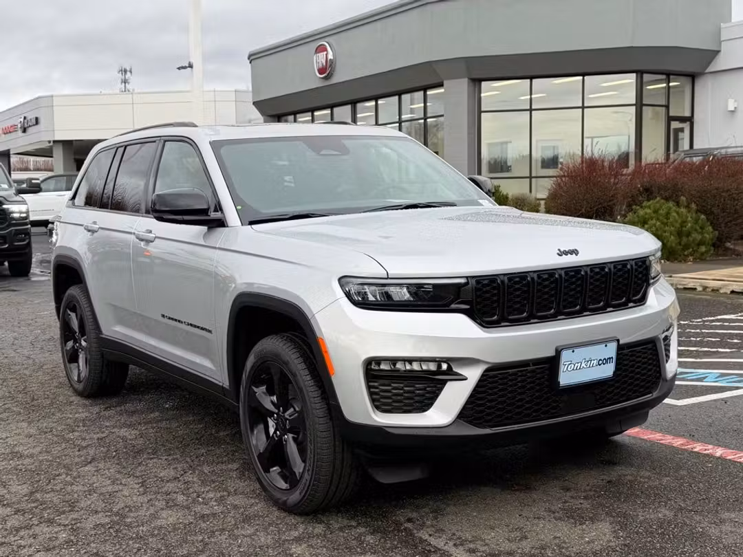 2025 Jeep Grand Cherokee Limited - Image 2