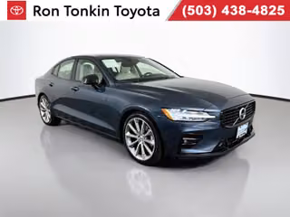 2021 Volvo S60 T5 Momentum