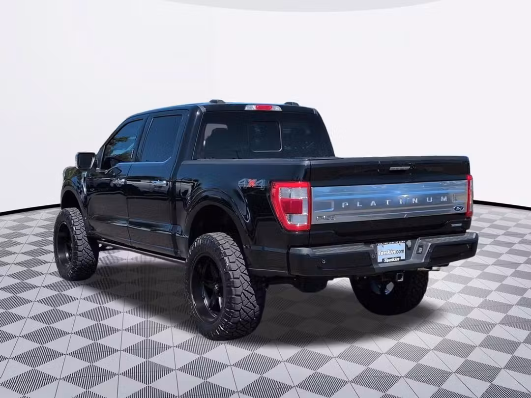2023 Ford F-150 Platinum - Image 3
