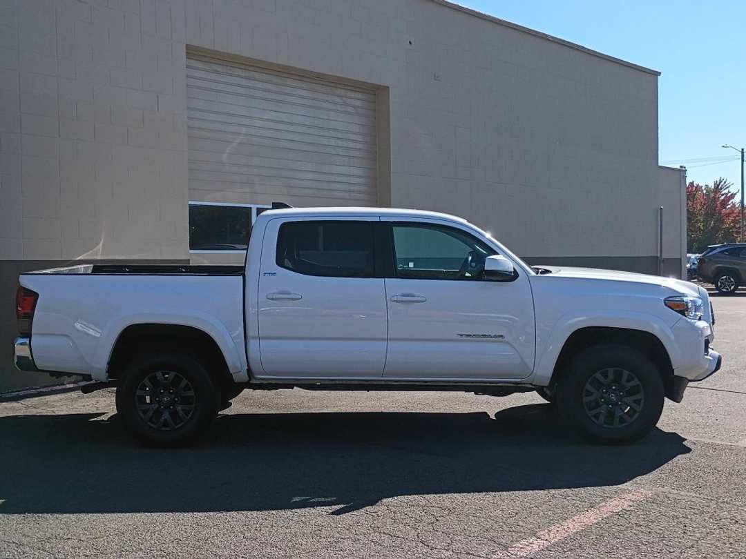 2023 Toyota Tacoma SR5 - Image 3