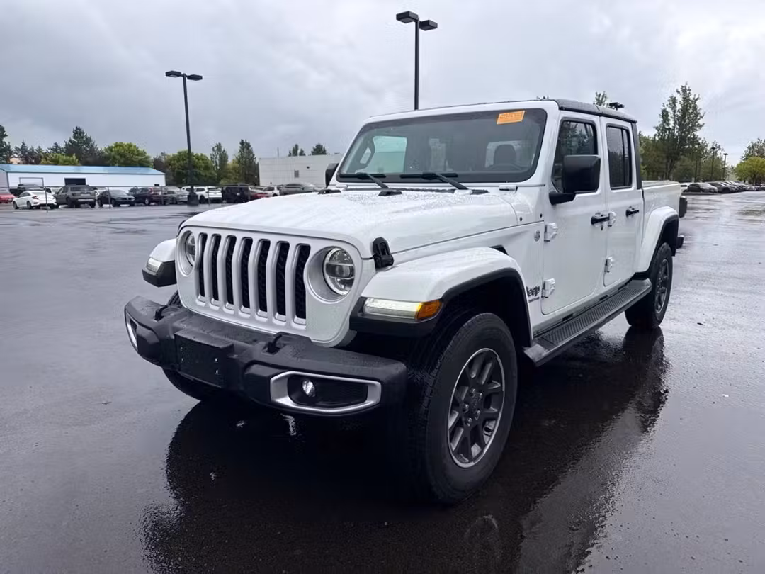 2020 Jeep Gladiator Overland - Image 3