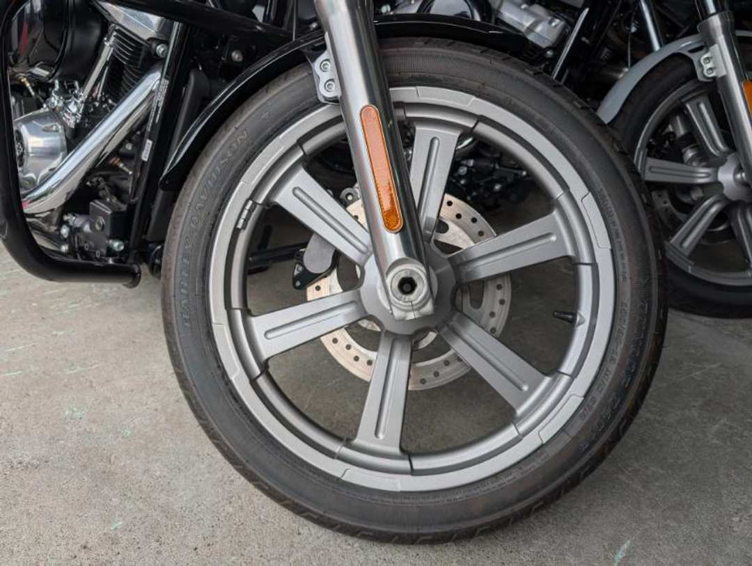 2023 HARLEY-DAVIDSON Fxst Softail Standard - Image 3