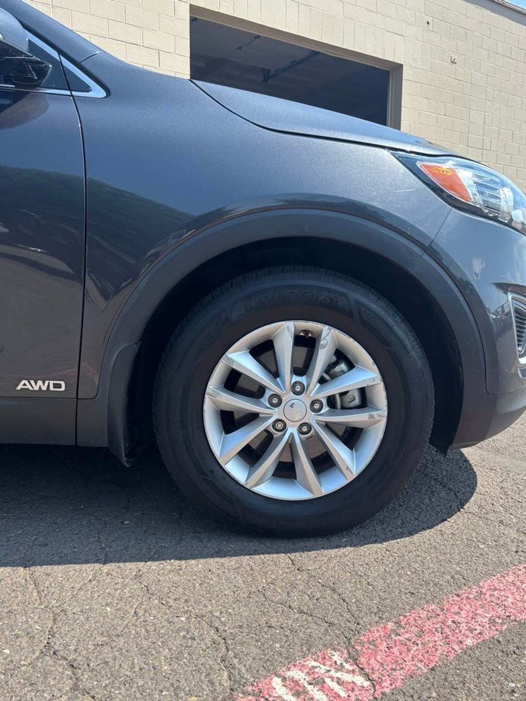 2018 Kia Sorento LX - Image 2