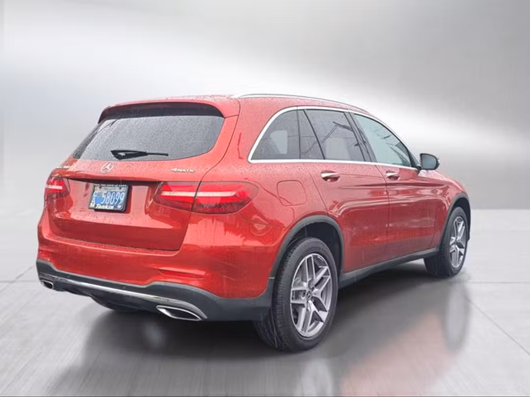 2017 Mercedes-Benz GLC GLC 300 - Image 3