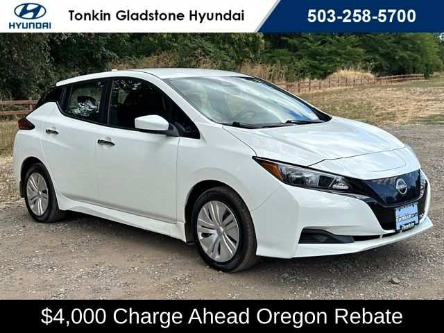 2025 Nissan LEAF S