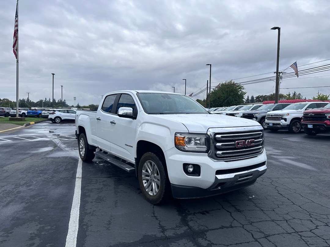 2017 GMC Canyon SLT - Image 3