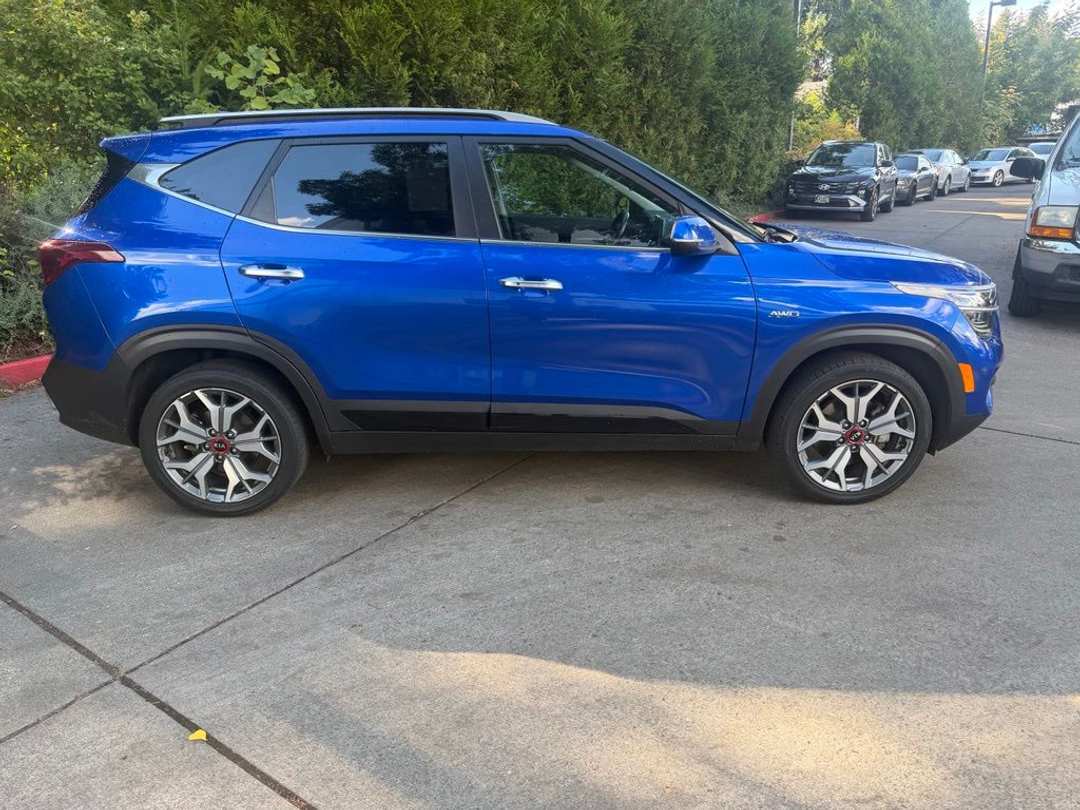 2021 Kia Seltos SX - Image 2