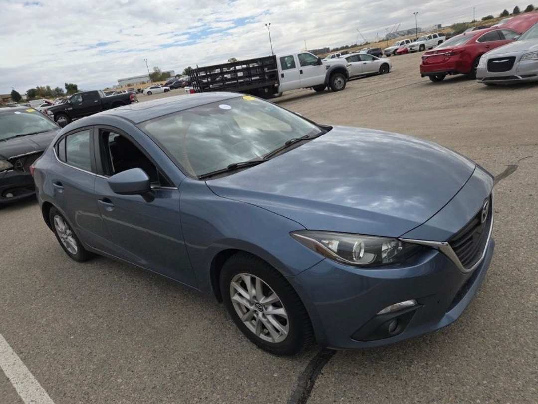 2016 MAZDA Mazda3 i Touring - Image 2