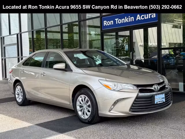 2017 Toyota Camry LE