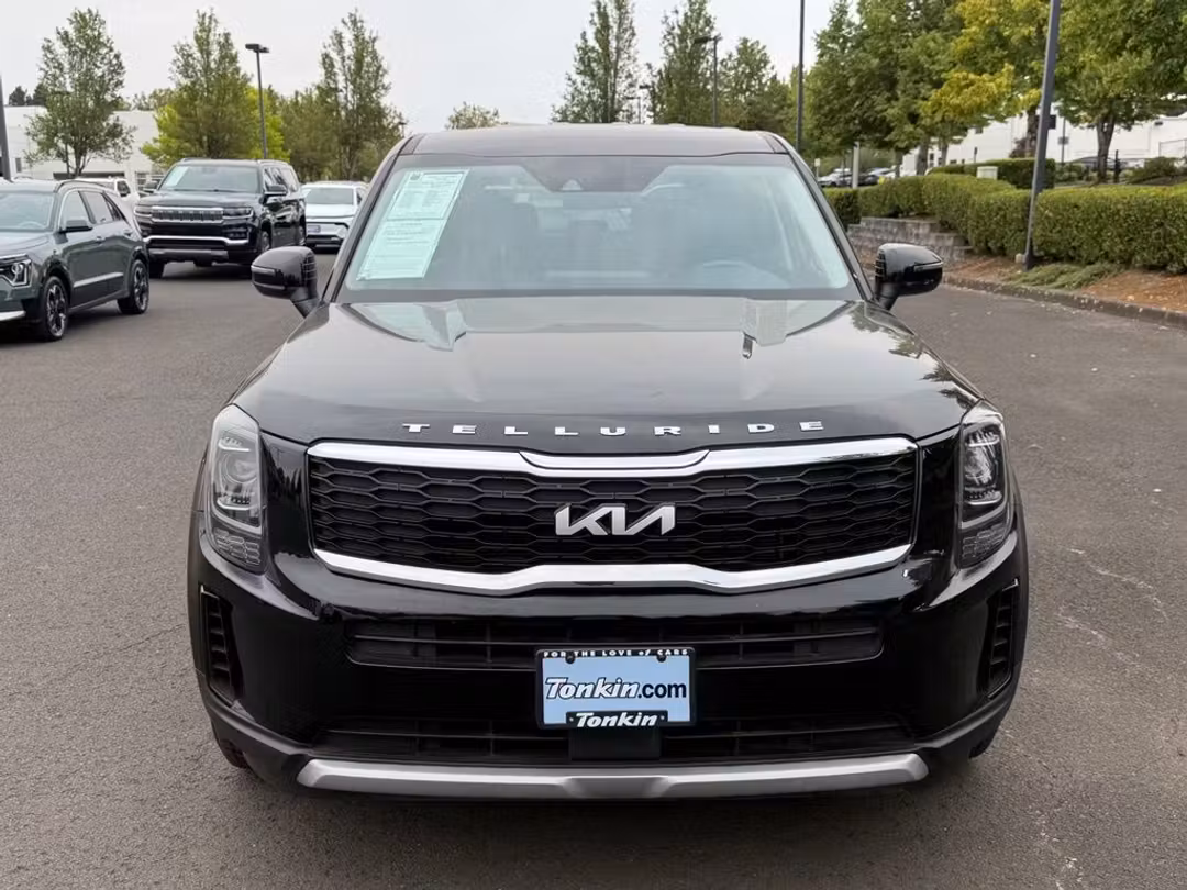 2022 Kia Telluride LX - Image 3