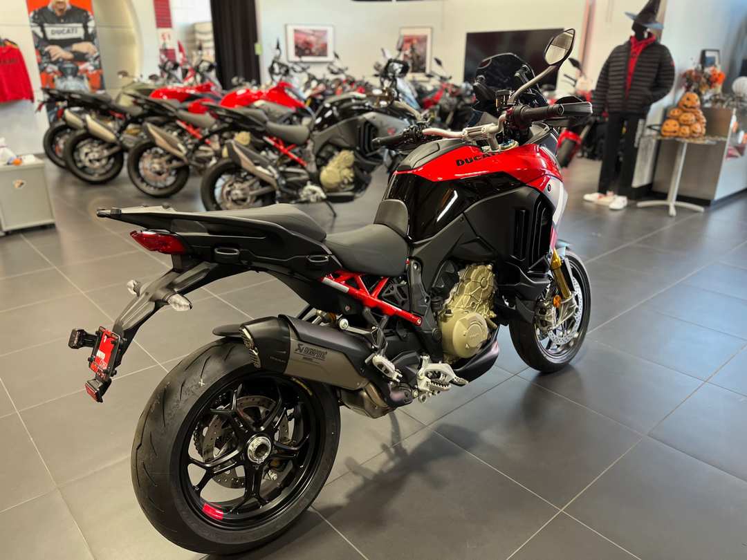 2027 Ducati Mts V4 Pikes Peak - Image 3