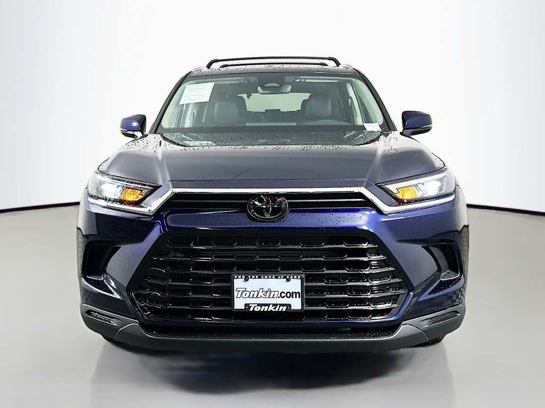 2026 Toyota Grand Highlander Hybrid XLE - Image 2