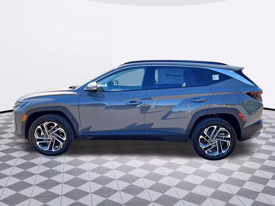 2026 Hyundai Tucson Limited - Image 3