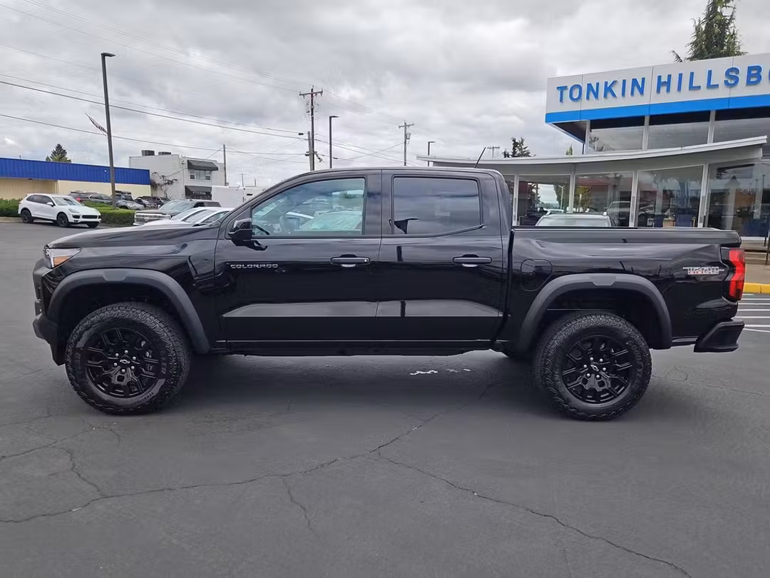 2026 Chevrolet Colorado Trail Boss - Image 3