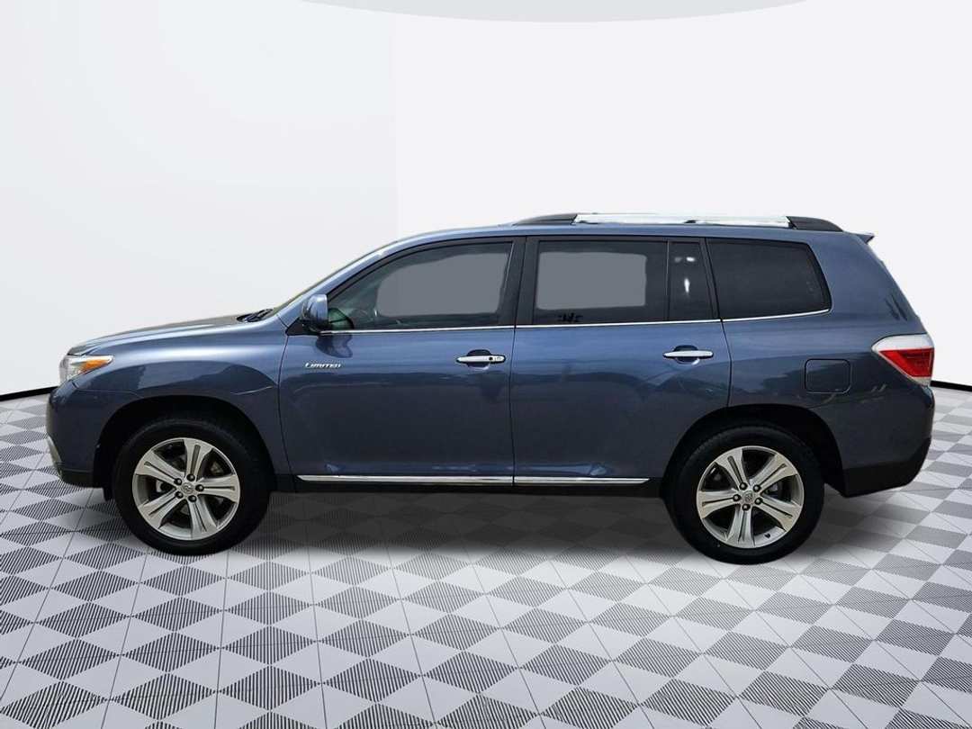 2012 Toyota Highlander Limited - Image 3